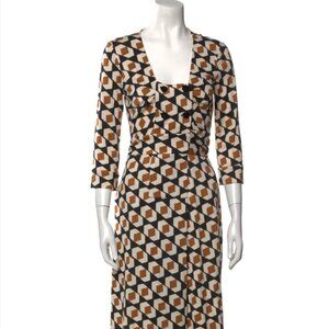 Diane von Furstenberg 100% Silk Knee-Length Dress in Geometric Size 10